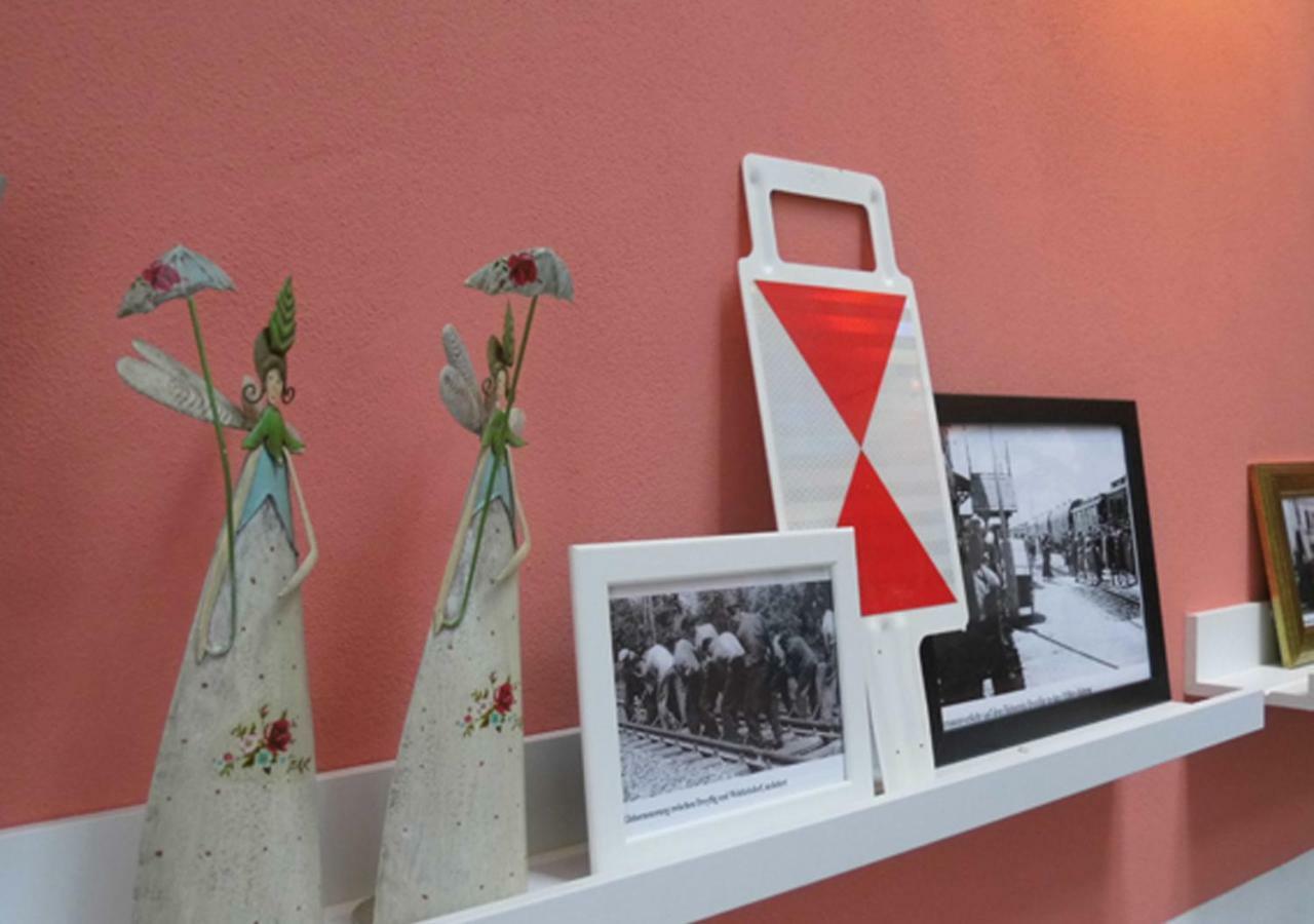 Bahnhof Droyssig - Uebernachten Im Denkmal Luaran gambar